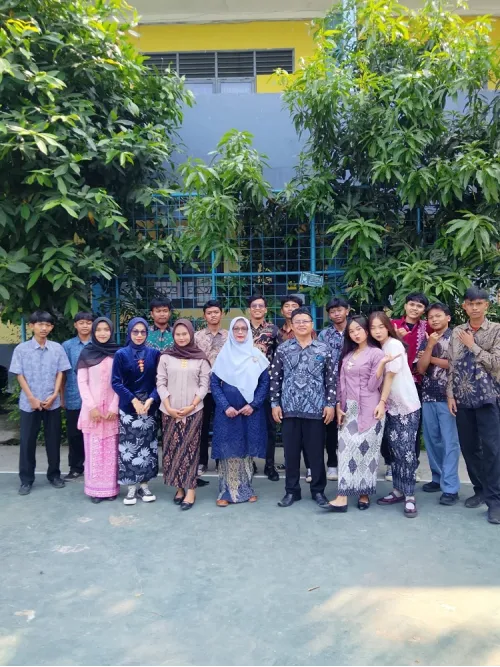 Hari Kartini di SMK Tadika Pertiwi