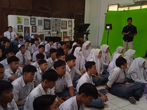 Workshop dan Kunjungan Industri DCC bekerjasama dengan Universitas BSI