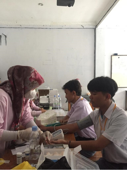 Screening Kesehatan bekerjasama dengan Puskesmas Cinere